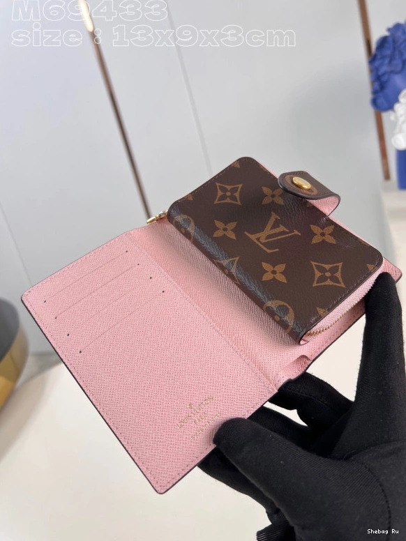 cm VUITTON WALLET-13*9*3 LOUIS Juliette 0717